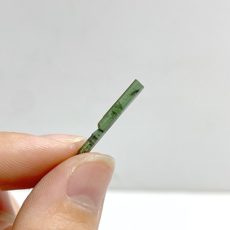 235 Pieces Gem Grade Rough Green Tourmaline for Making Jewelry - Wholesale Crystals