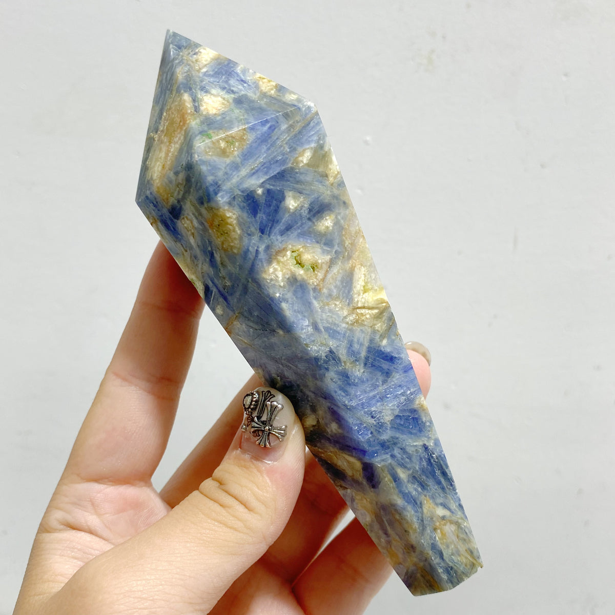 22 Pieces Blue Kyanite Mixed Quartz Magic Scepter Wand Closeout