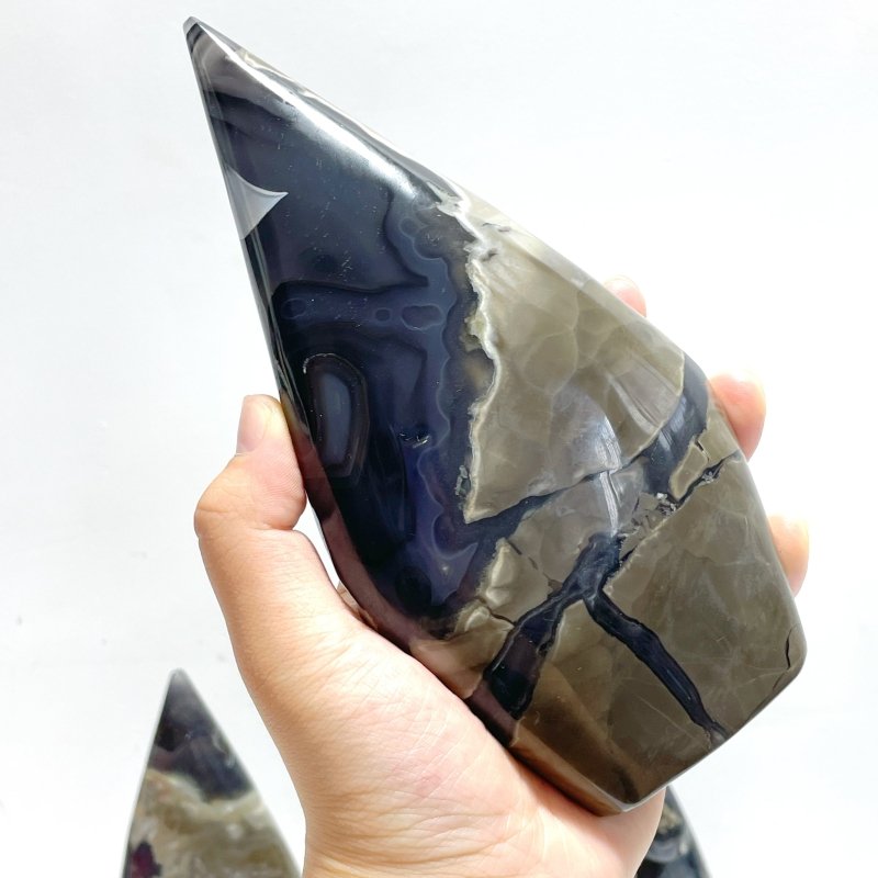 7 Pieces Large Volcano Agate Arrow Head Shape Home Decor (UV - Reactive) - Wholesale Crystals