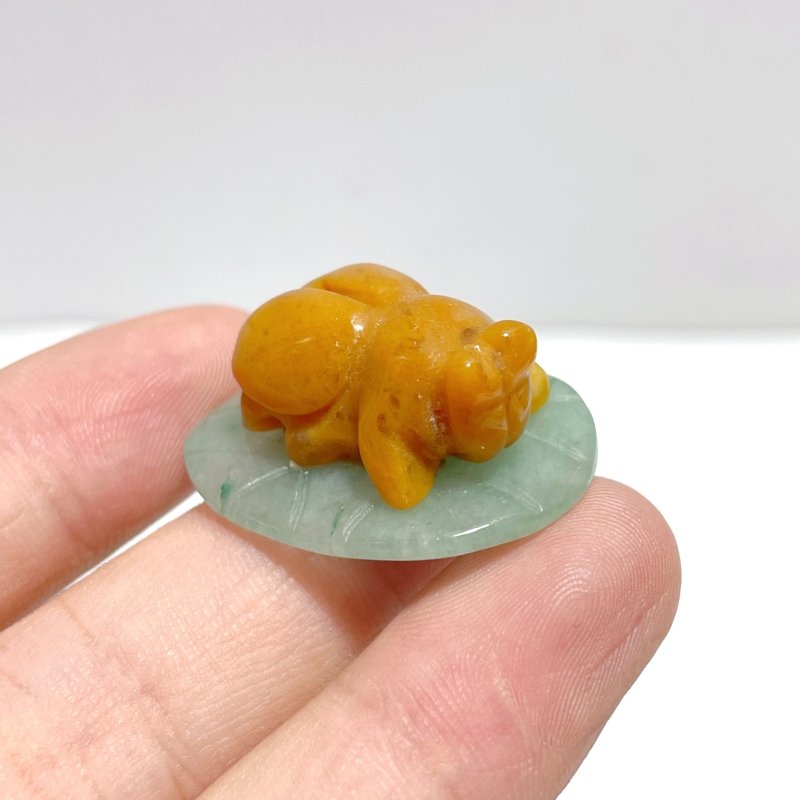 Ladybug On Leaf Mini Carving Wholesale Green Aventurine Chevron Amethyst Tiger Eye - Wholesale Crystals