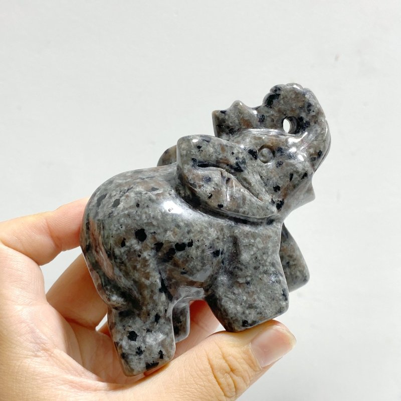 Yooperlite Elephant Carving Wholesale (UV - Reactive) - Wholesale Crystals