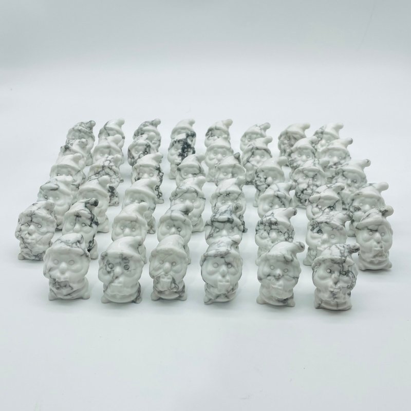 46 Pieces Howlite Christmas Santa Claus Carving Clearance(defective) - Wholesale Crystals
