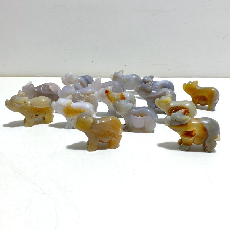 15 pieces Small Geode Agate Druzy Pig Carving - Wholesale Crystals