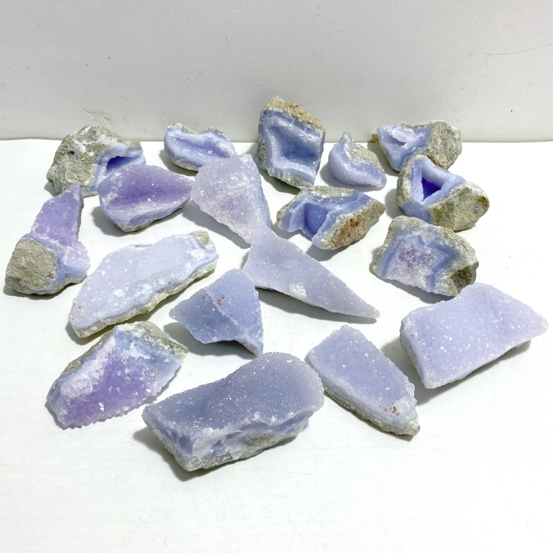 18 Pieces Geode Blue Chalcedony Druzy - Wholesale Crystals