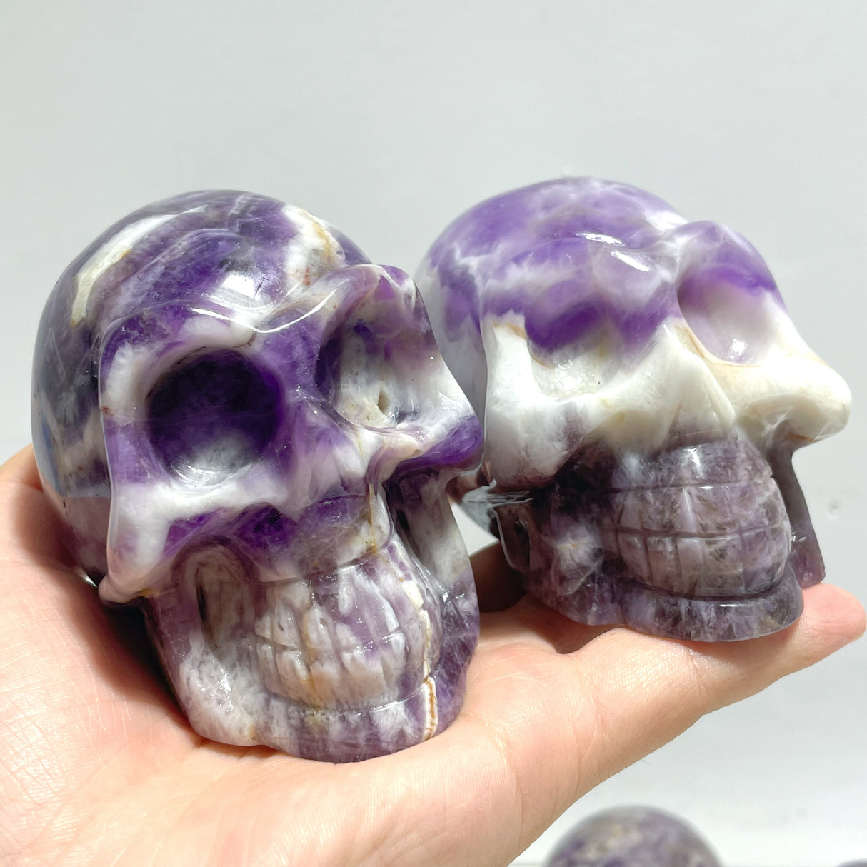 8 Pieces Chevron Amethyst Skull Carving