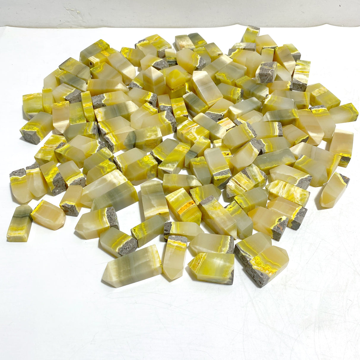 126 Pieces Short Bumble Bee Jasper Four-sided Tower
