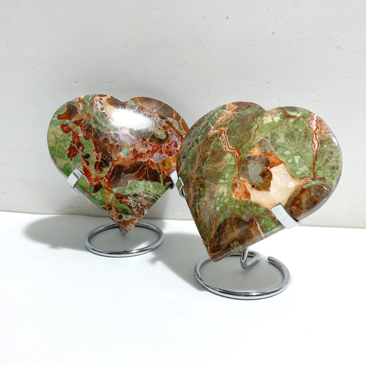 5 Pieces Large Money Agate Heart With Stand
