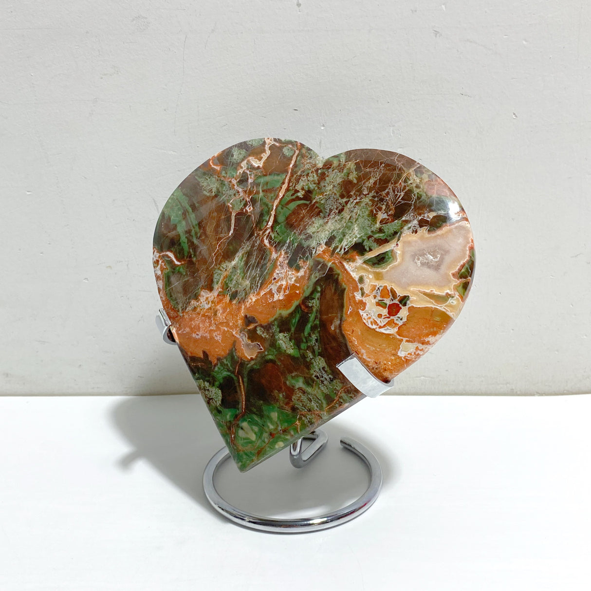 5 Pieces Large Money Agate Heart With Stand