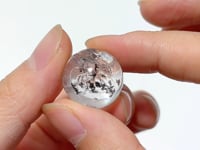 A101 Enhydro Quartz Sphere With Moving Bubble