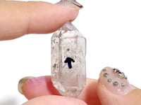 A73 Enhydro Quartz Black Quicksand